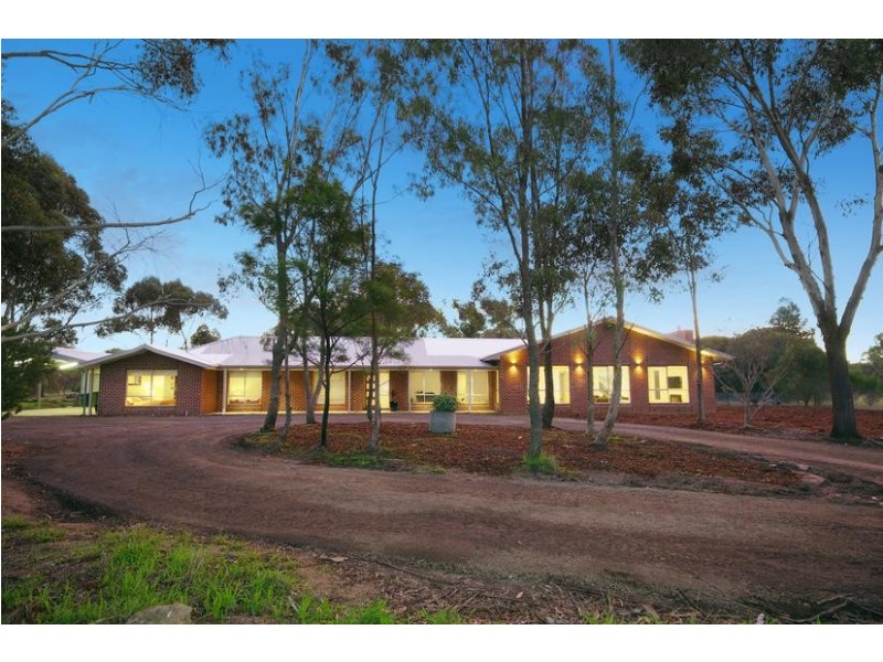 165 Mill Road, Lara VIC 3212