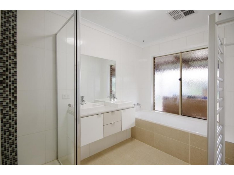 165 Mill Road, Lara VIC 3212