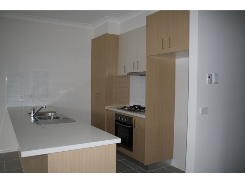 2/30 Benetti Drive, Lara VIC 3212