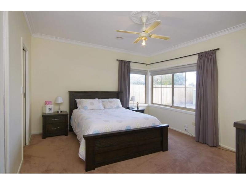 17 Station Lake Road, Lara VIC 3212