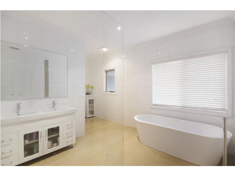 17 Station Lake Road, Lara VIC 3212