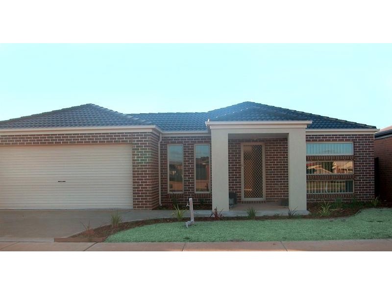 49 Canterbury Rd East, Lara VIC 3212