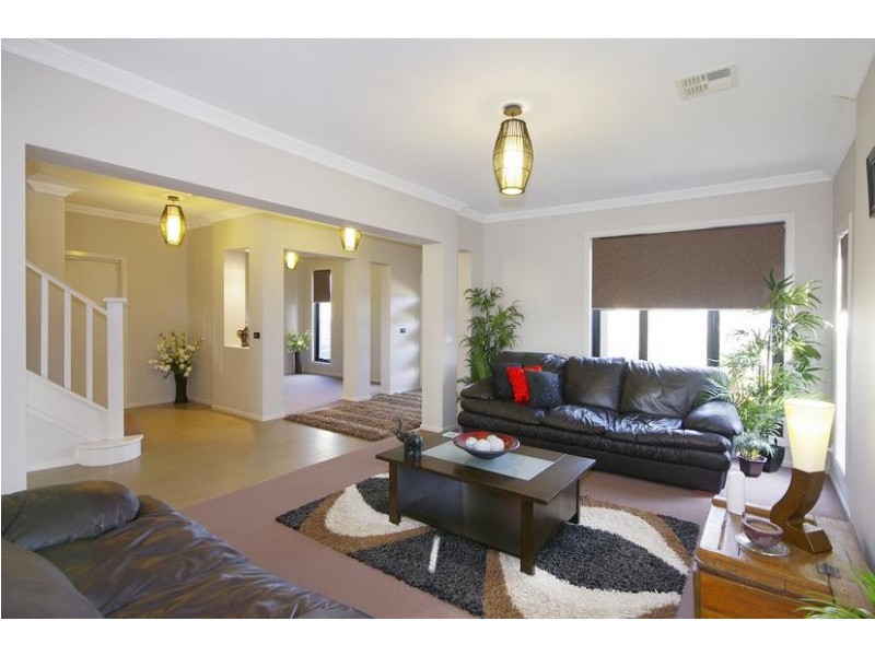 52 Grandlakes Way, Lara VIC 3212