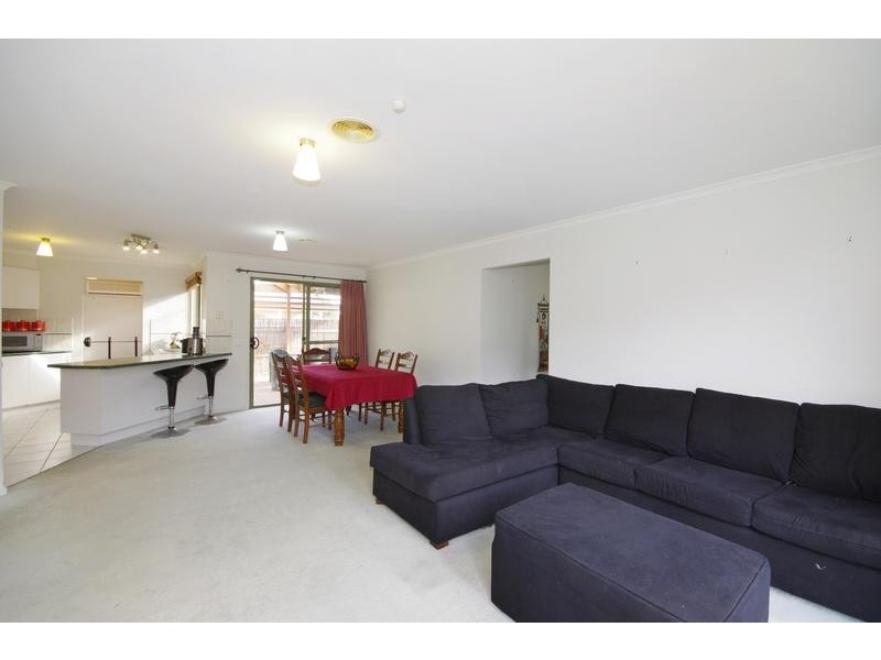 15 Young Street, Lara VIC 3212