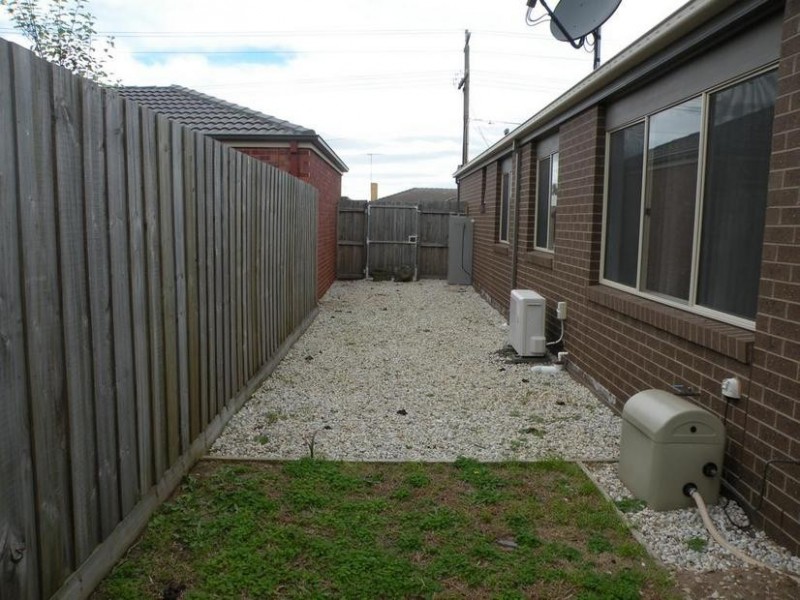 1/97 Flinders Avenue, Lara VIC 3212