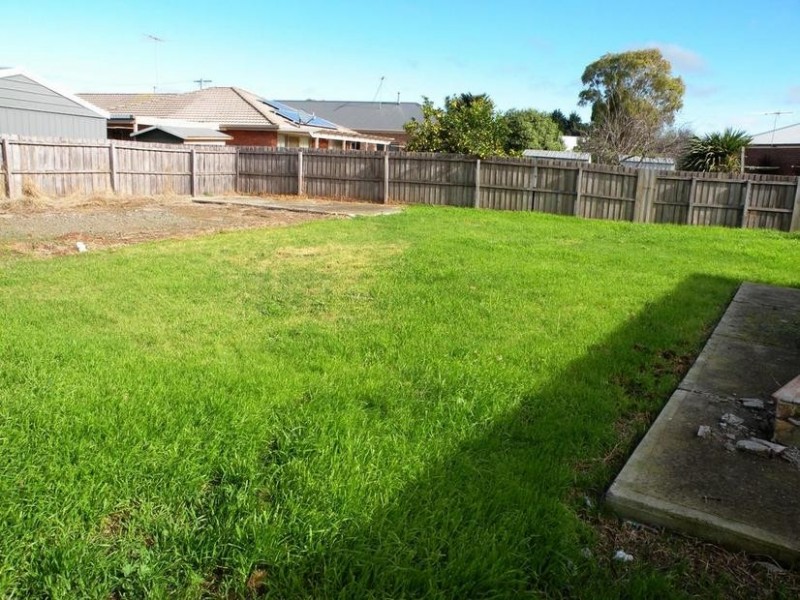 73 Benjamin Drive, Lara VIC 3212