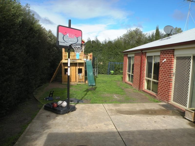 14 Felicity Court, Lara VIC 3212