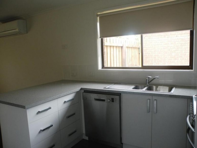 6/30 McClelland Avenue, Lara VIC 3212