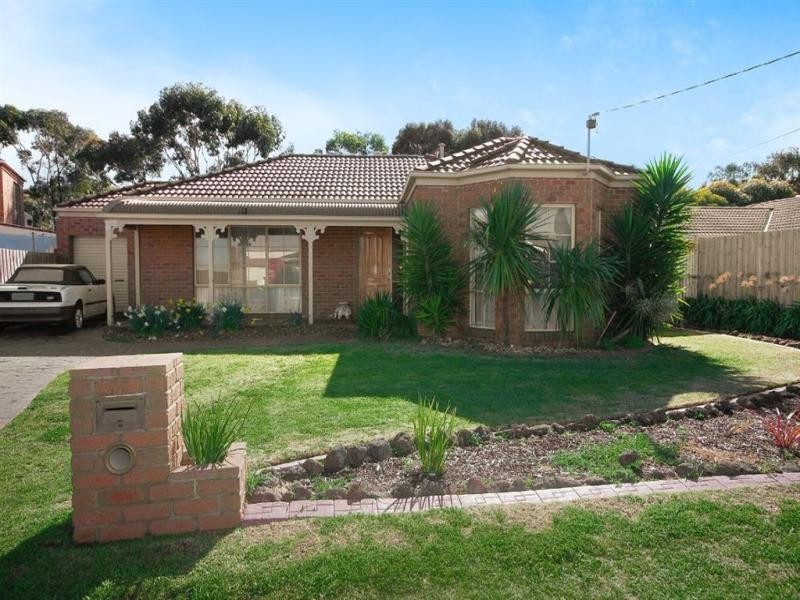 55 Cameron Crescent, Lara VIC 3212