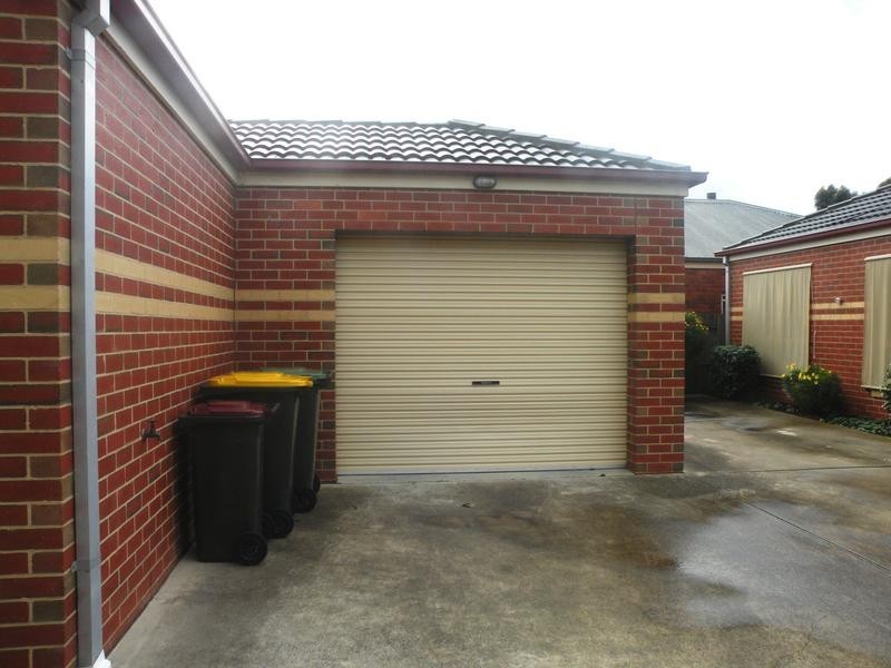 1/79 Cameron Crescent, Lara VIC 3212