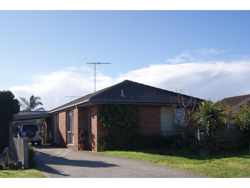 14 Kantara Crescent, Lara VIC 3212