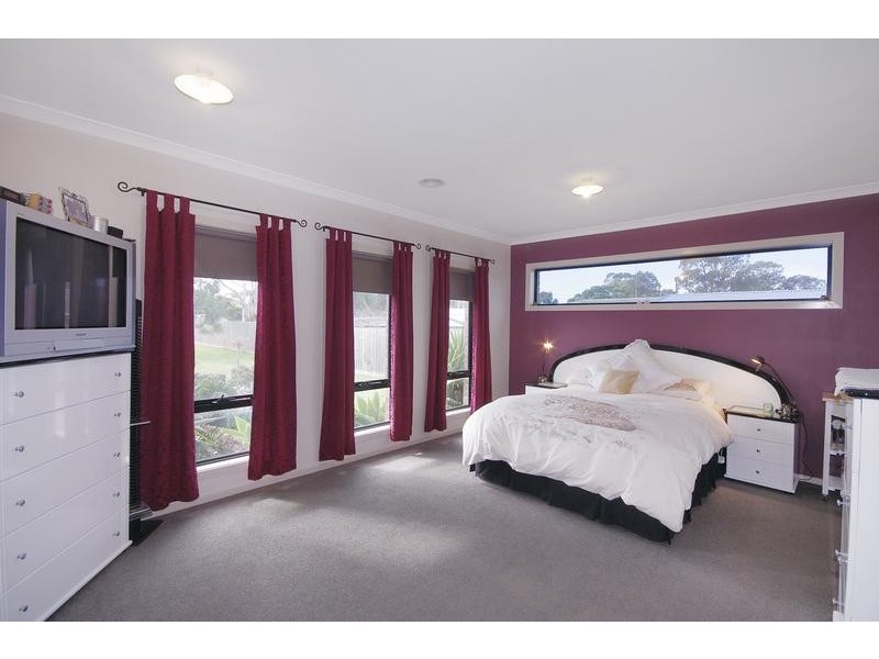 14 Hailar Lane, Lara VIC 3212