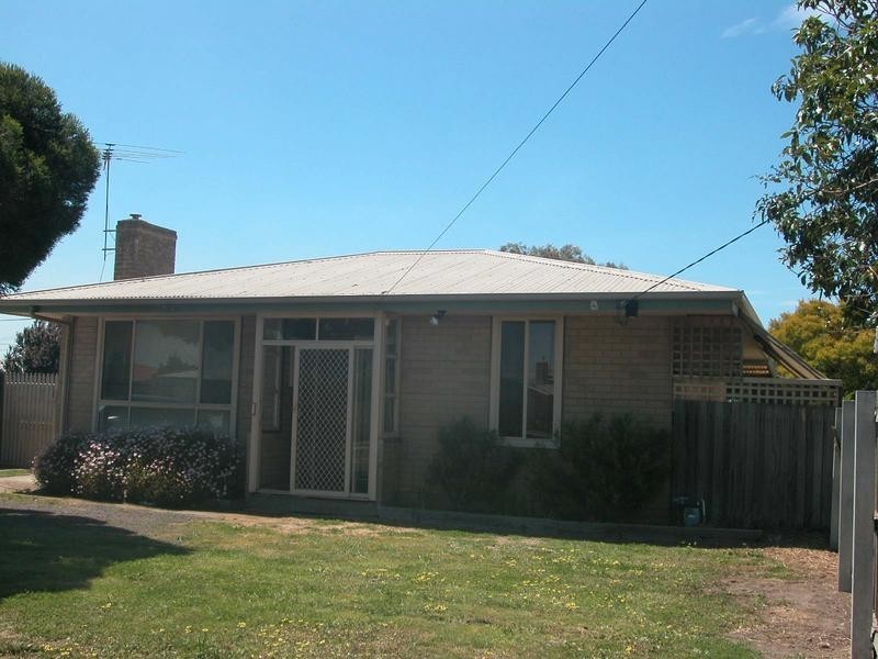 61 Camellia Crescent, Norlane VIC 3214