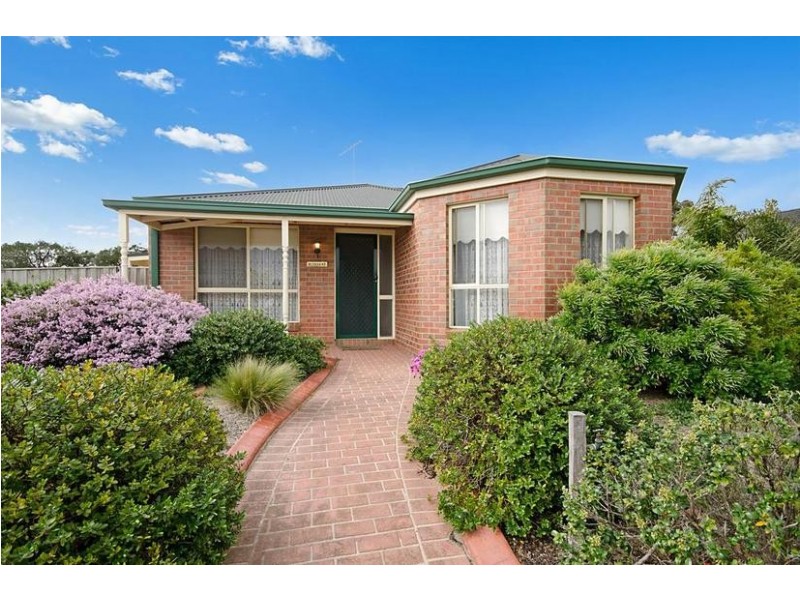 1 Greenleaf Drive, Lara VIC 3212
