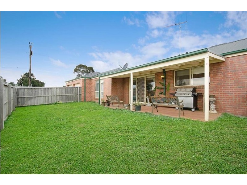 1 Greenleaf Drive, Lara VIC 3212