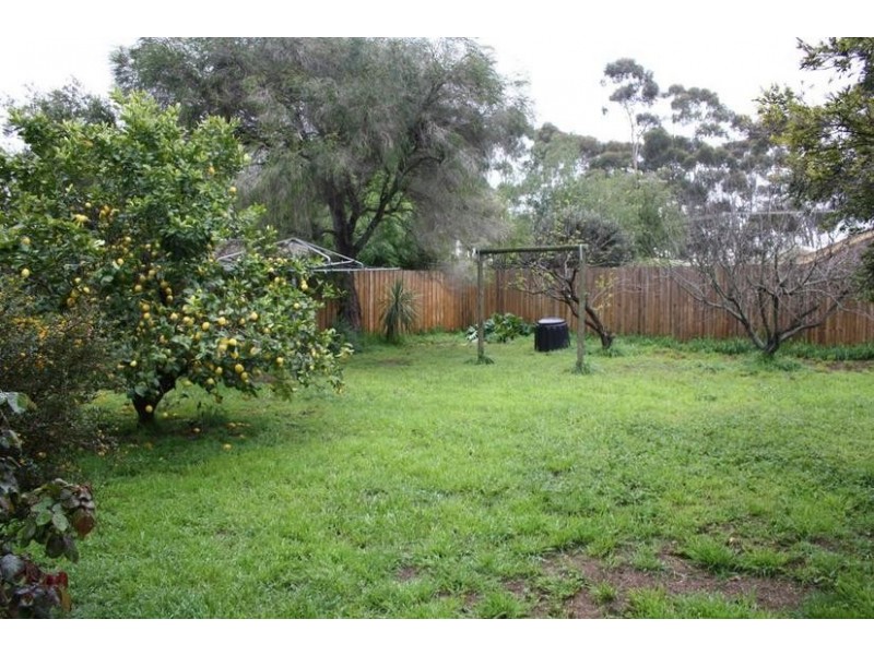 18 Jania Street, Lara VIC 3212