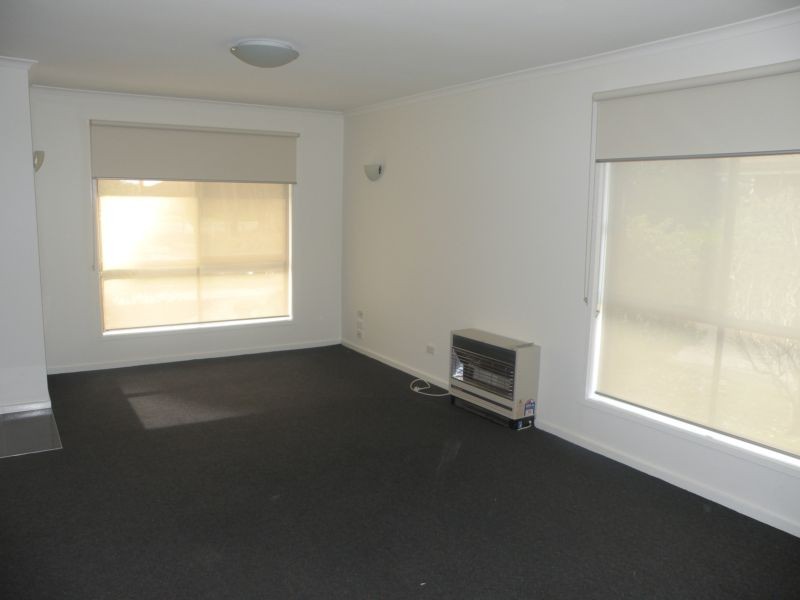 6/30 McClelland Avenue, Lara VIC 3212