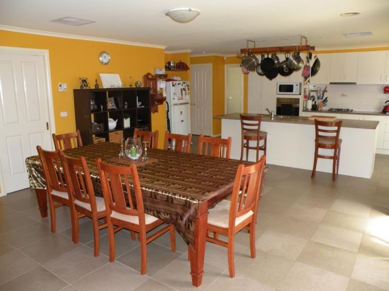 12 Rachael Close, Lara VIC 3212