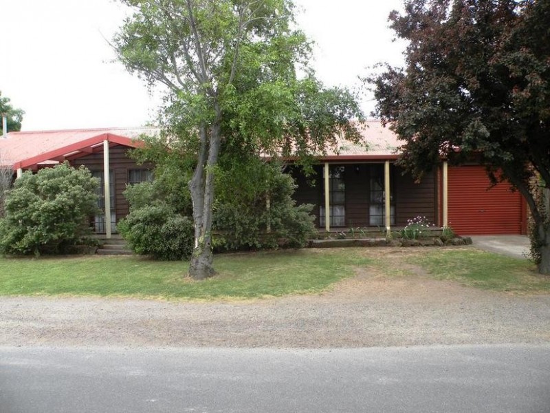 83 Forest Road, Lara VIC 3212