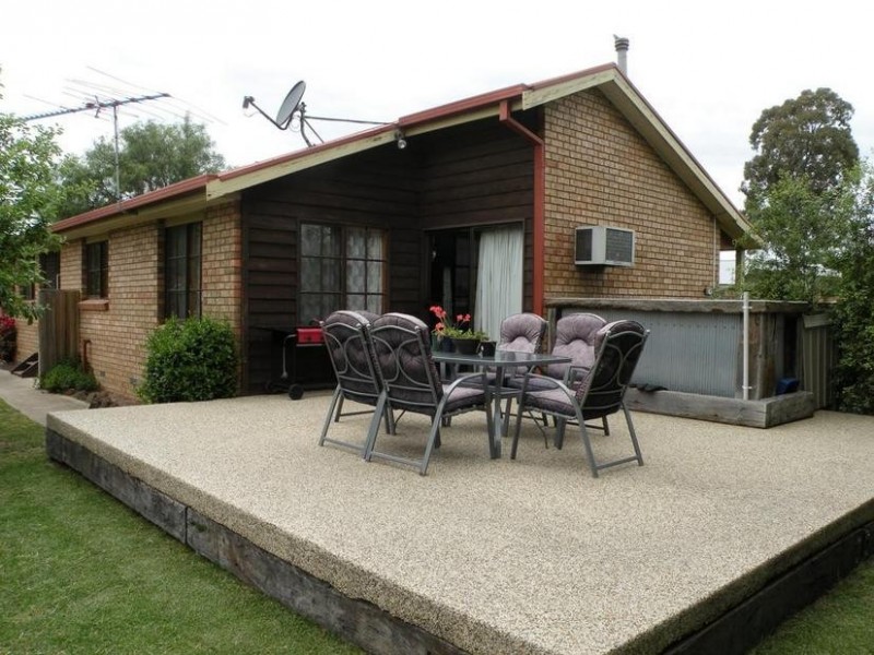83 Forest Road, Lara VIC 3212