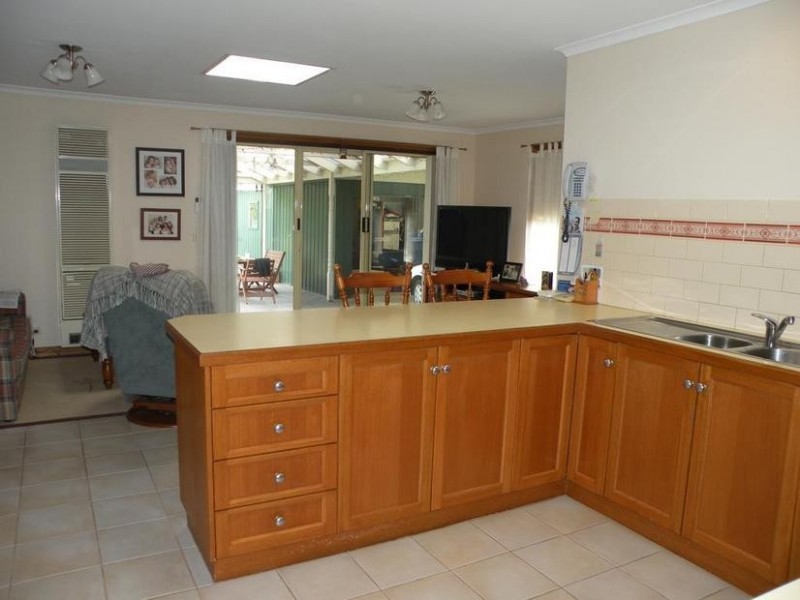 60 Bates Rd, Lara VIC 3212
