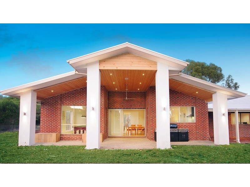 165 Mill Rd, Lara VIC 3212