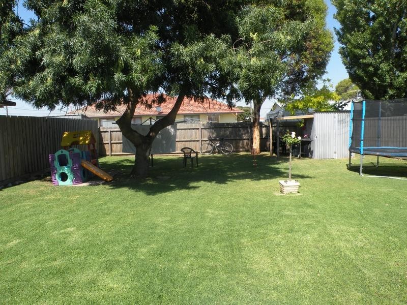 3 Wren Street, Norlane VIC 3214