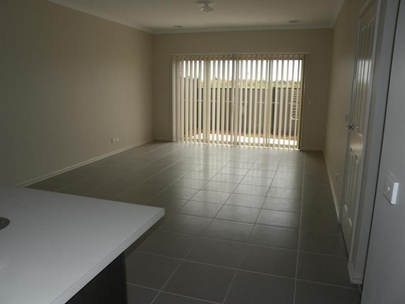 2/60 Benetti Drive, Lara VIC 3212