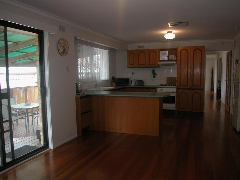 8 Peck Court, Lara VIC 3212