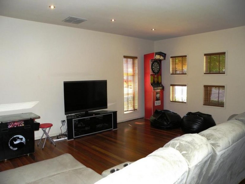 25 Lakeside Blvd, Lara VIC 3212