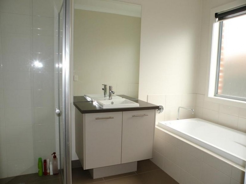 31 Mathieson Place, Lara VIC 3212