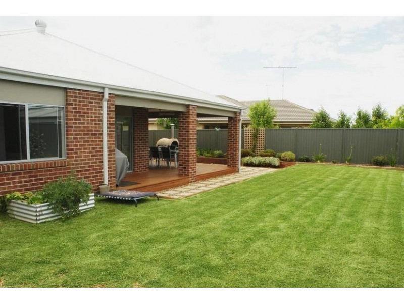 31 Mathieson Place, Lara VIC 3212