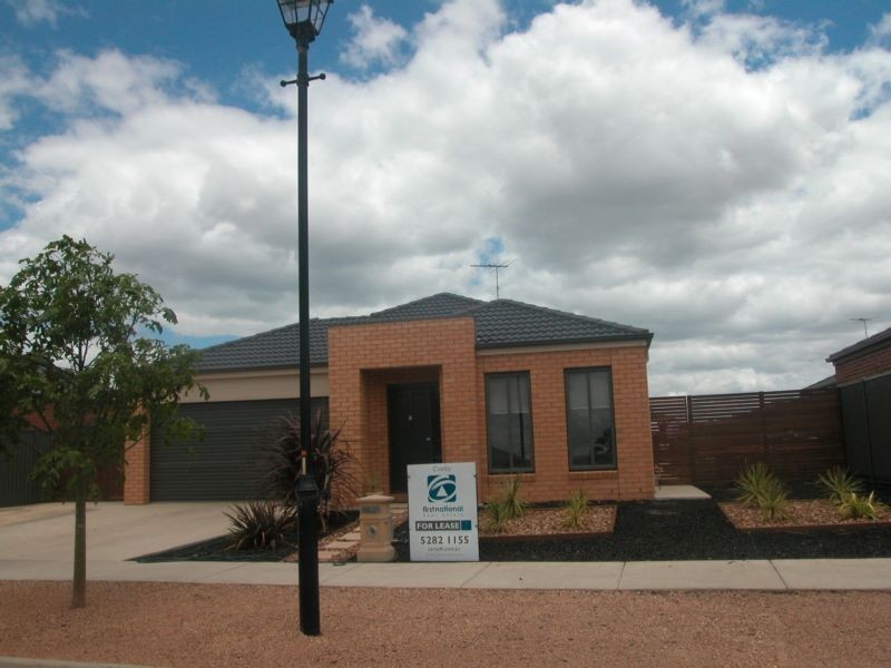 40 Moorhen Drive, Lara VIC 3212