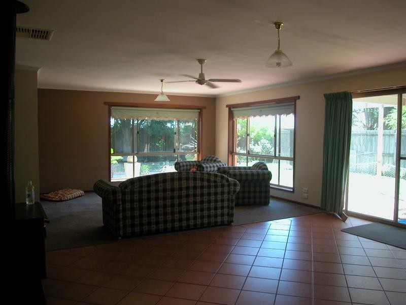 11 Therese Court, Lara VIC 3212