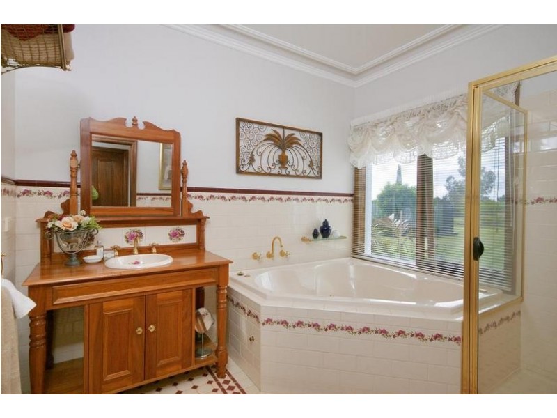 40 Clover Street, Lara VIC 3212