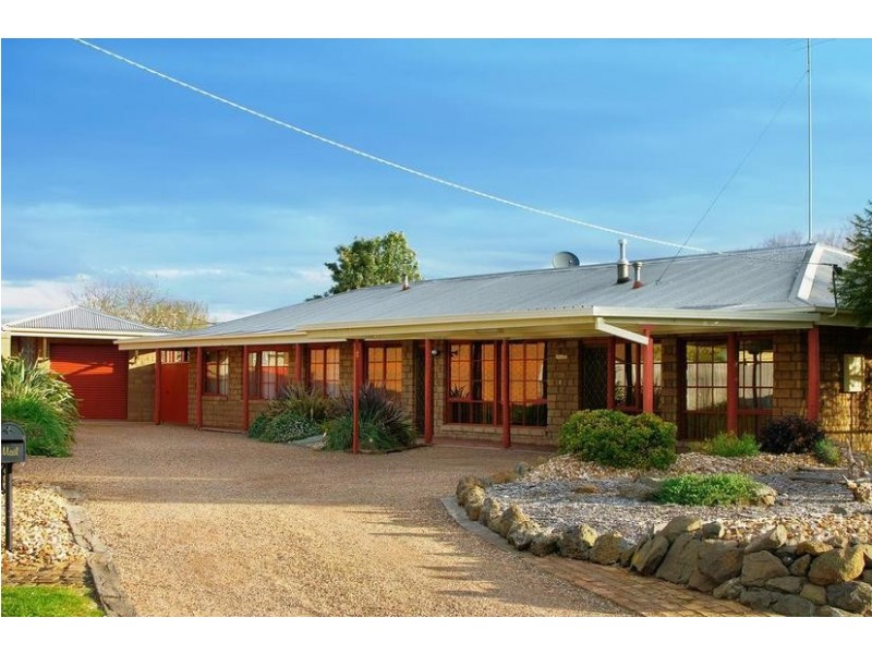 6 Rubena Crescent, Lara VIC 3212