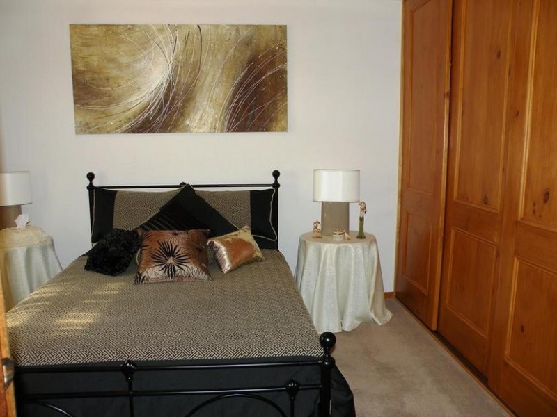 6 Rubena Crescent, Lara VIC 3212