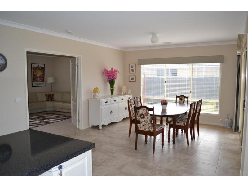 24 Melissa Drive, Lara VIC 3212