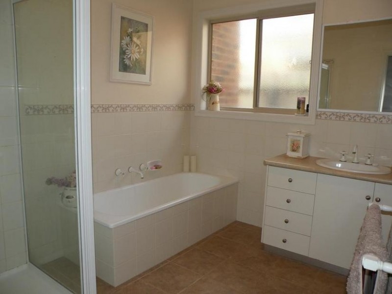 16 Maria Court, Lara VIC 3212