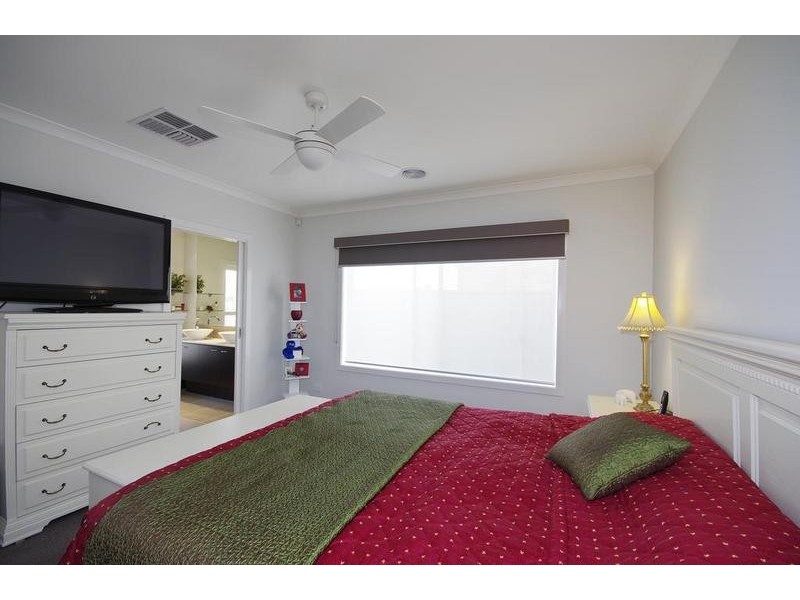 13 Mallard Court, Lara VIC 3212