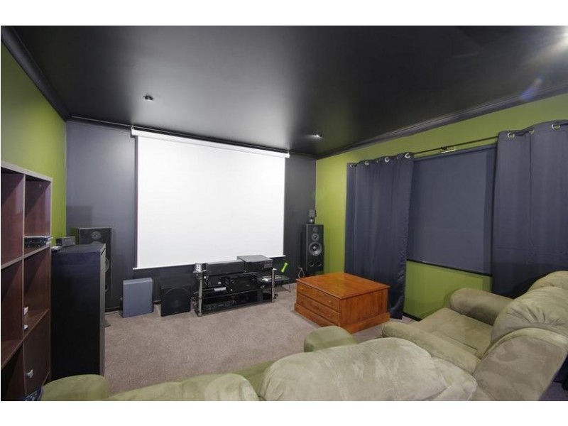 13 Mallard Court, Lara VIC 3212