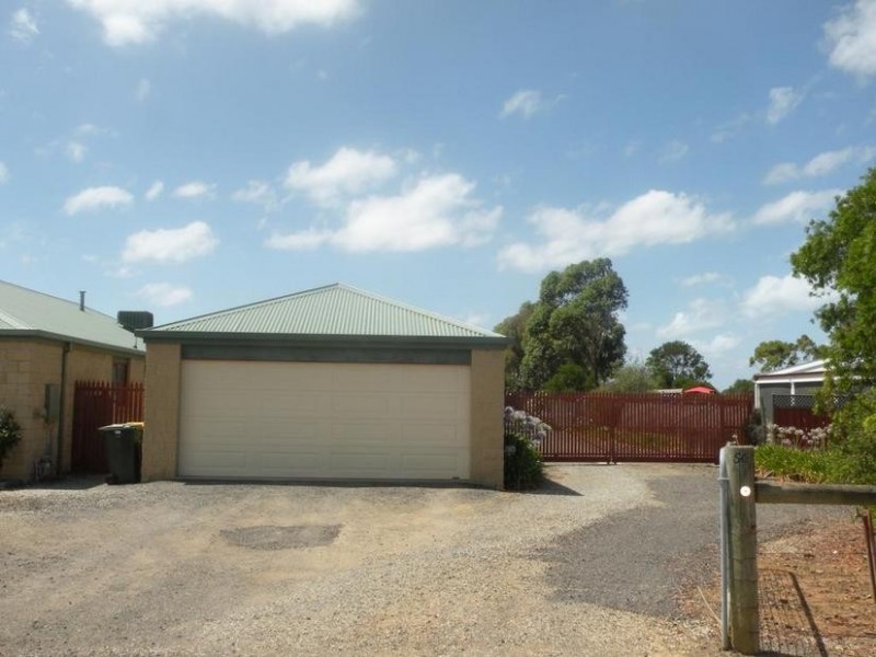 50 Nossal Crt, Lara VIC 3212