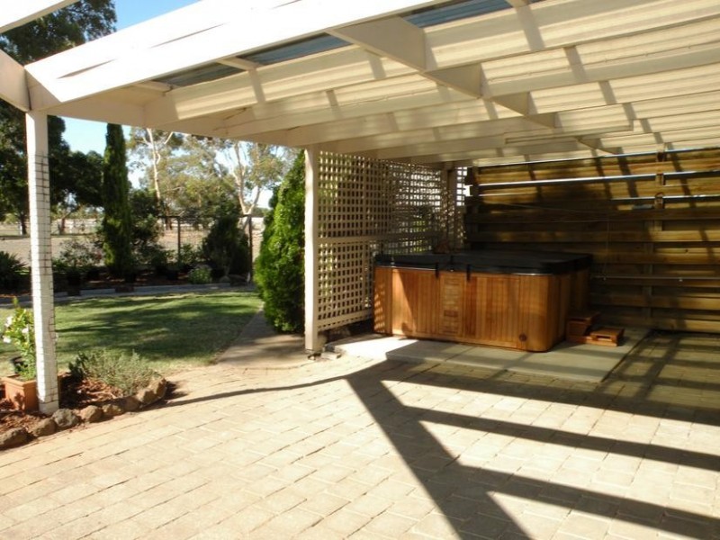 70 Narraburra Road, Little River VIC 3211