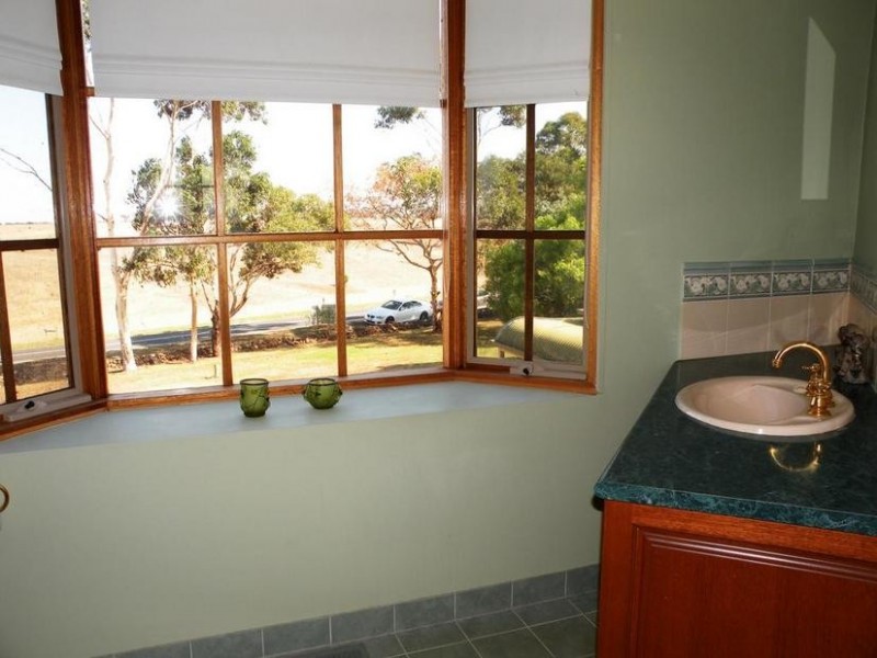 140 Staceys Road, Lara VIC 3212