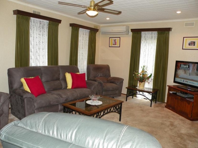 17 Boydell Crt, Lara VIC 3212