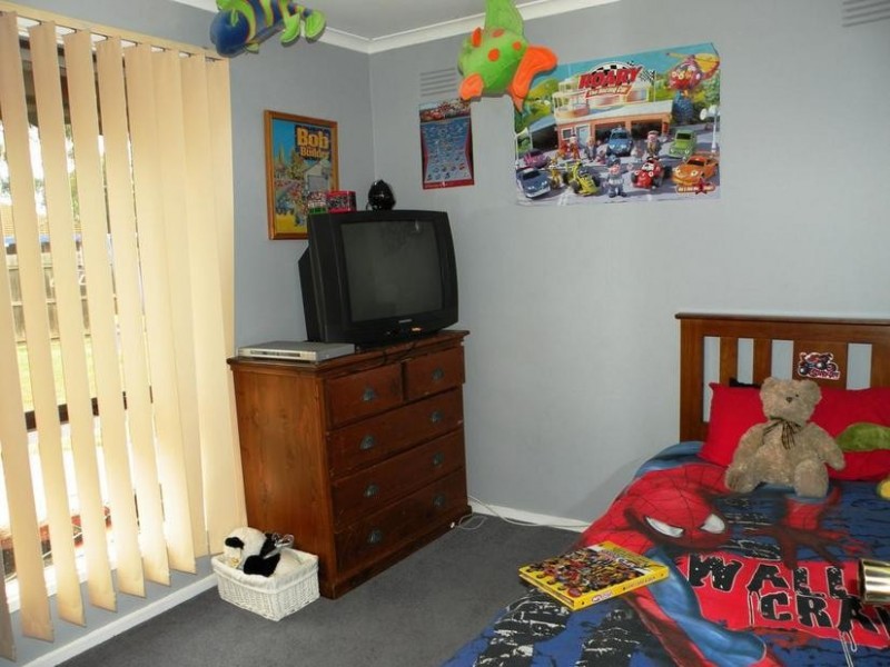 18 Kyema Drive, Lara VIC 3212