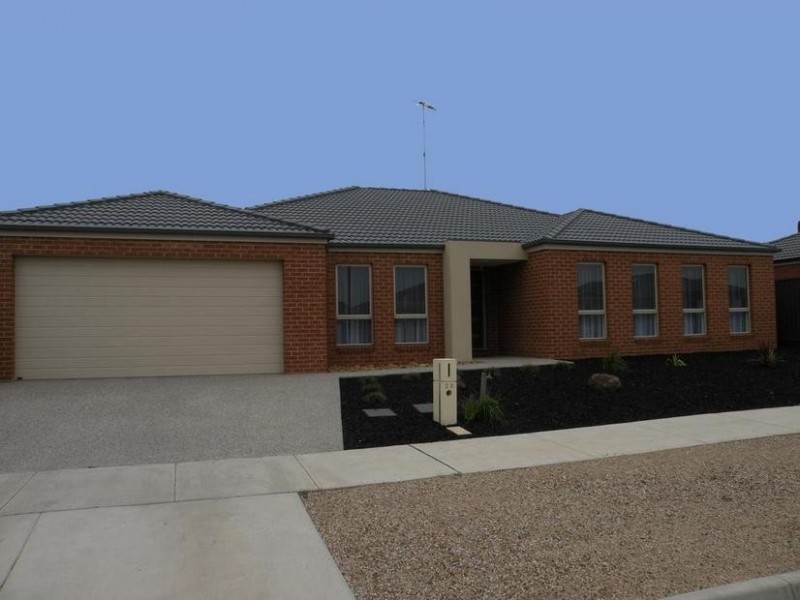 20 Wood Duck Crt, Lara VIC 3212