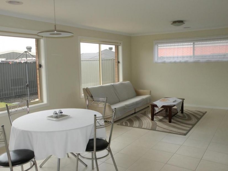 20 Wood Duck Crt, Lara VIC 3212