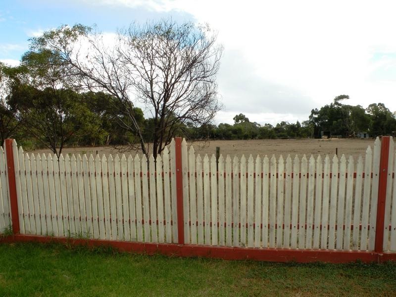 45 Cameron Crescent, Lara VIC 3212