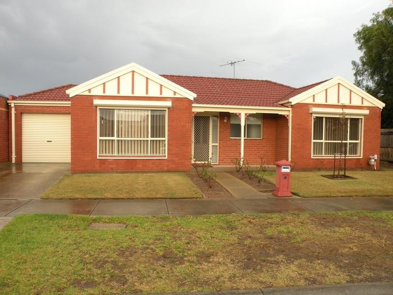 1/22 Brownlow Court, Lara VIC 3212